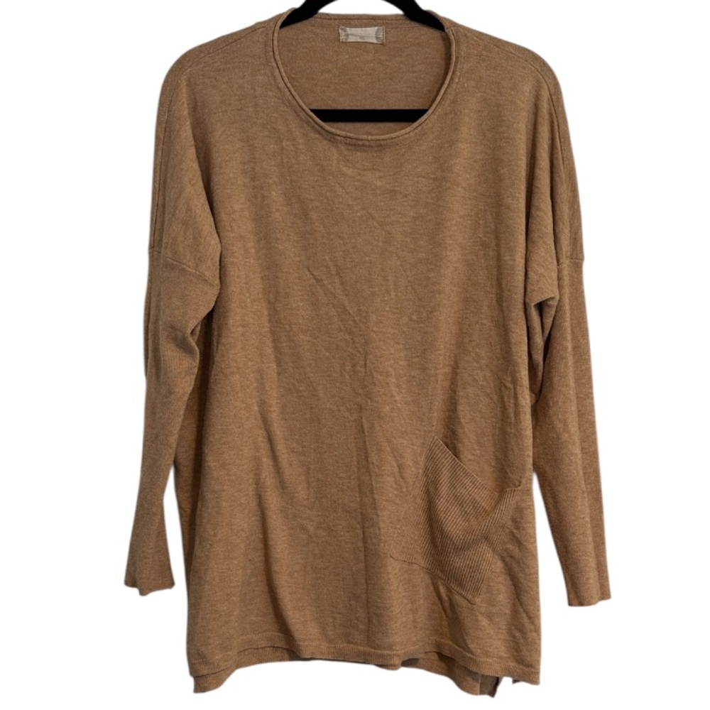 🖤 Altar’d State Oversized Asymmetrical Hem Sweater with Front Pocket
